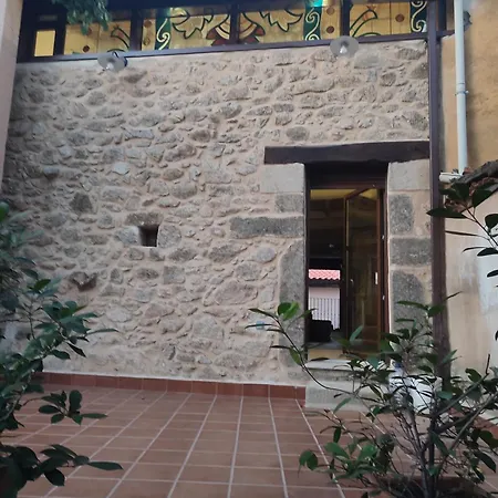 La Herrera 30 * San Esteban de la Sierra